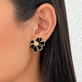 Brinco de Flor Preto - Banhado a Ouro